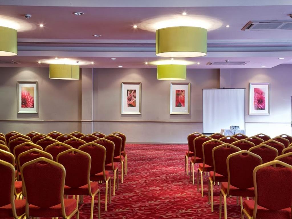 Stourport Manor Hotel Extérieur photo